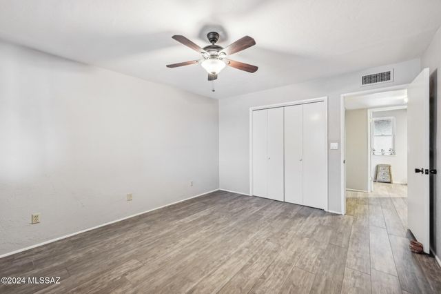 611 S Los Opalos, Green Valley, AZ 85614