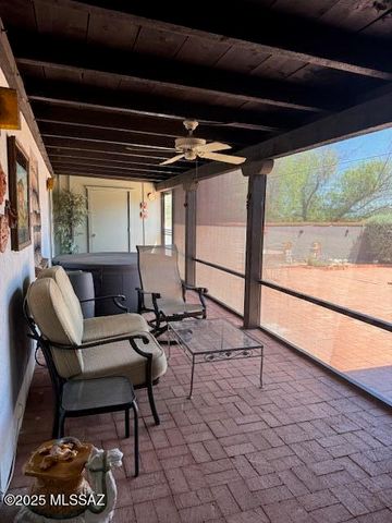 611 S Los Opalos, Green Valley, AZ 85614
