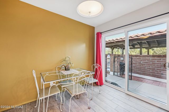 611 S Los Opalos, Green Valley, AZ 85614