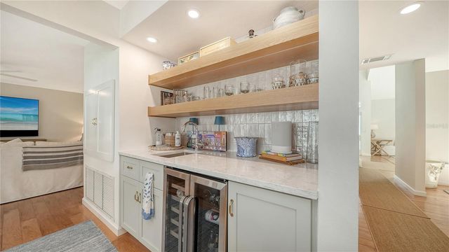 476 MEADOW LARK DRIVE, Sarasota, FL 34236