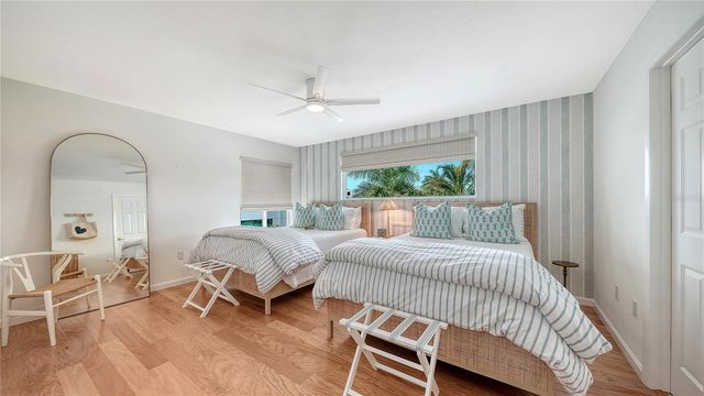 476 MEADOW LARK DRIVE, Sarasota, FL 34236