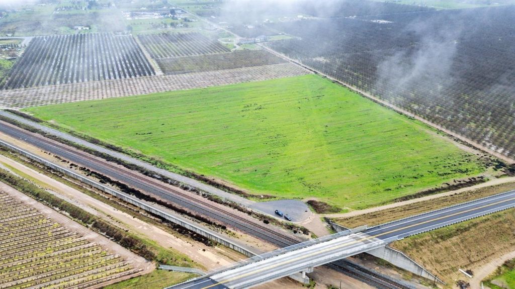 Image 9 of property listing at 0 Ave 15 Santa Fe Dr, Madera, CA 93636