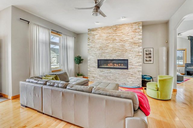 3768 41st Avenue S, Moorhead, MN 56560