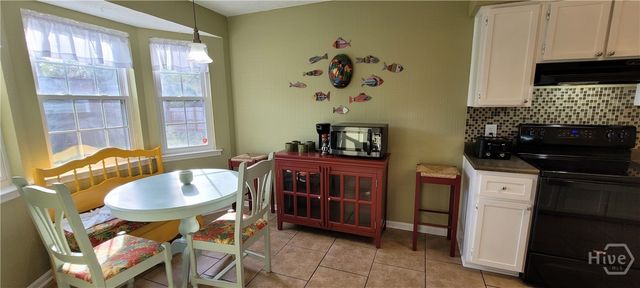 8 Wyckfield Court, Savannah, GA 31410