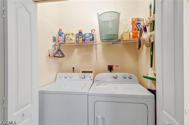8261 Pathfinder LOOP 745, Fort Myers, FL 33919