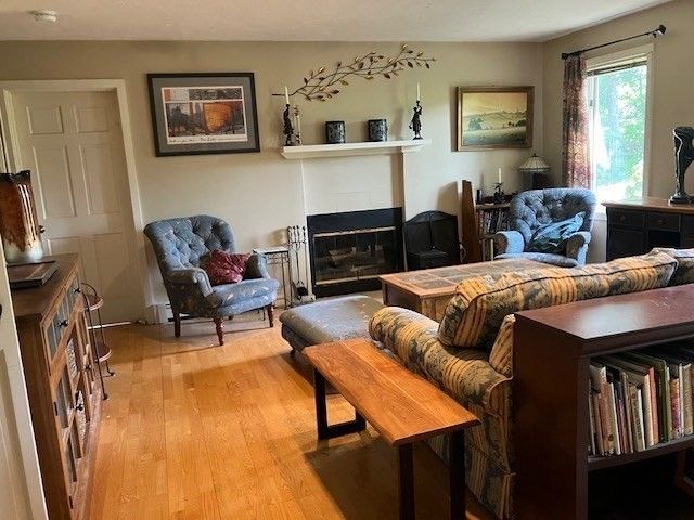 14 Gleason St B, Westborough, MA 01581