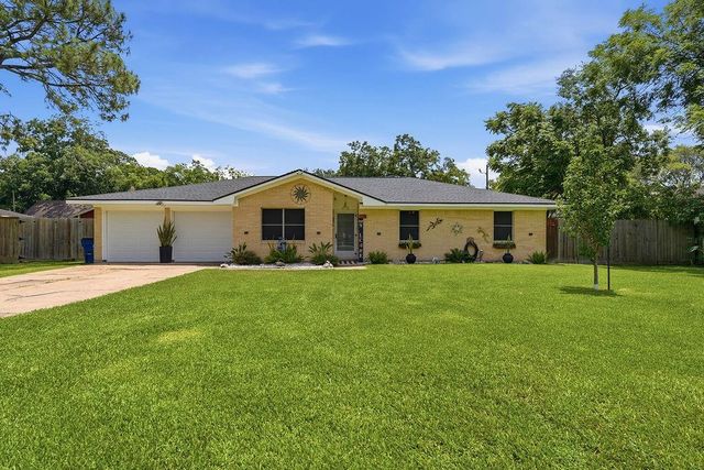702 Lane Road, Texas City, TX 77591