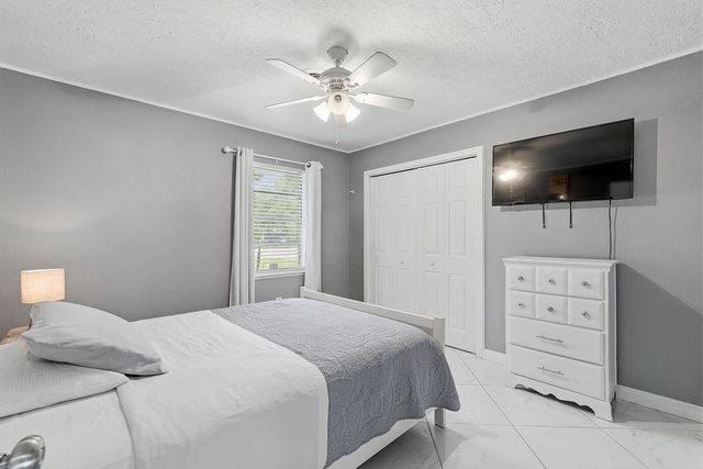 702 Lane Road, Texas City, TX 77591