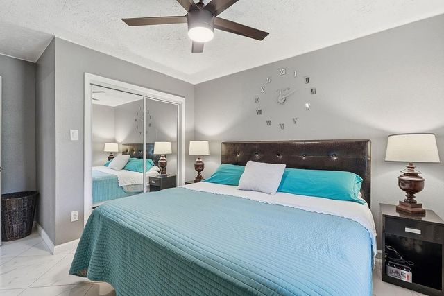 702 Lane Road, Texas City, TX 77591