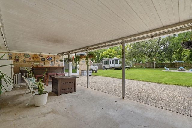 702 Lane Road, Texas City, TX 77591