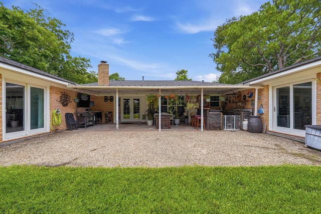 702 Lane Road, Texas City, TX 77591