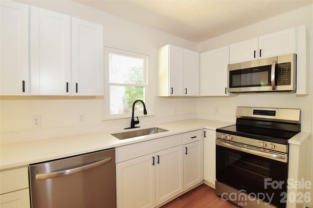 19 S Ridge Place, Arden, NC 28704