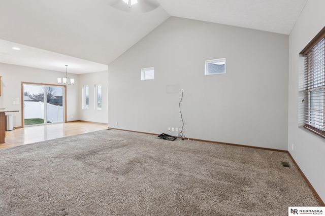 7020 N 13TH Street, Lincoln, NE 68521