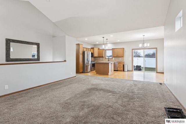 7020 N 13TH Street, Lincoln, NE 68521