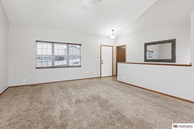 7020 N 13TH Street, Lincoln, NE 68521