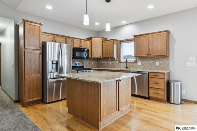 7020 N 13TH Street, Lincoln, NE 68521