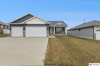 7020 N 13TH Street, Lincoln, NE 68521
