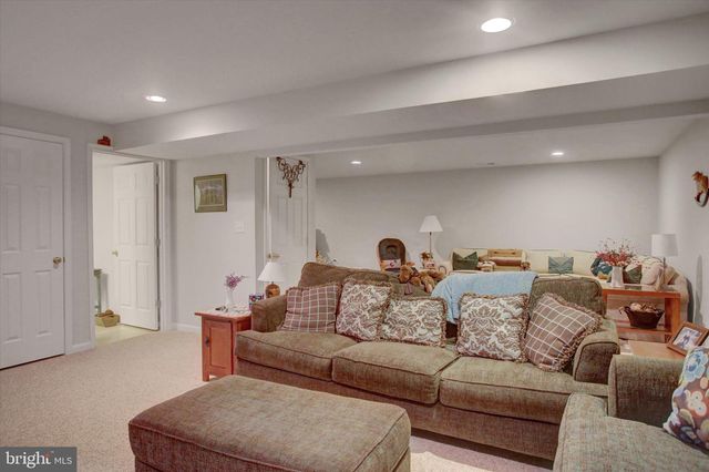 3293 PORTRAIT WAY, Chambersburg, PA 17202