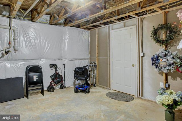 3293 PORTRAIT WAY, Chambersburg, PA 17202