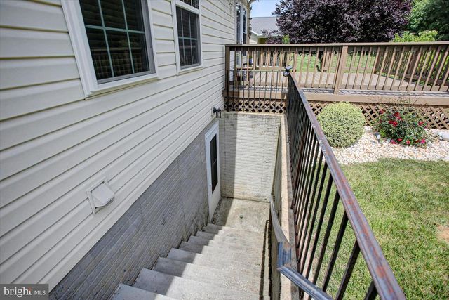 3293 PORTRAIT WAY, Chambersburg, PA 17202