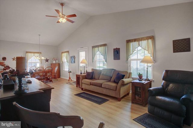 3293 PORTRAIT WAY, Chambersburg, PA 17202