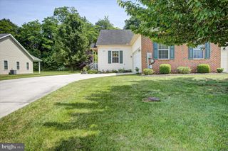 3293 PORTRAIT WAY, Chambersburg, PA 17202