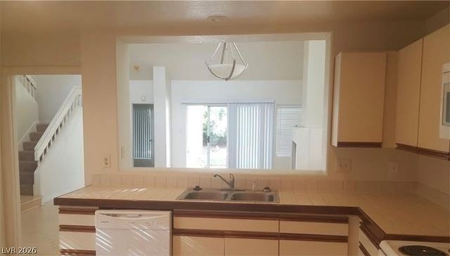 6974 Emerald Springs Lane, Las Vegas, NV 89113