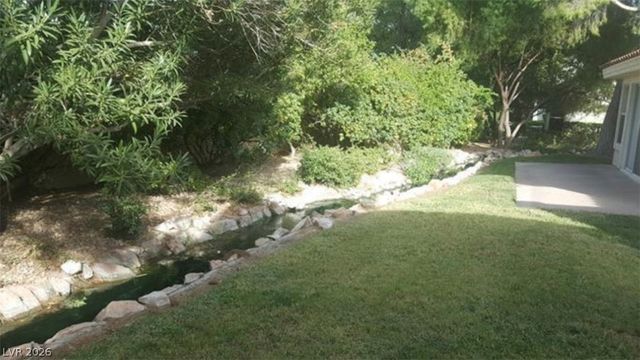 6974 Emerald Springs Lane, Las Vegas, NV 89113
