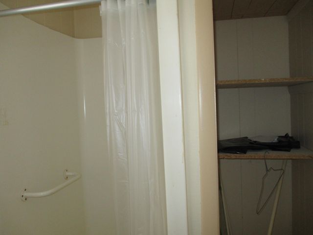 4890 Airport Road, Lewiston, MI 49756