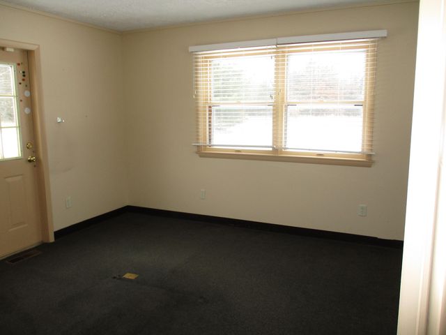 4890 Airport Road, Lewiston, MI 49756