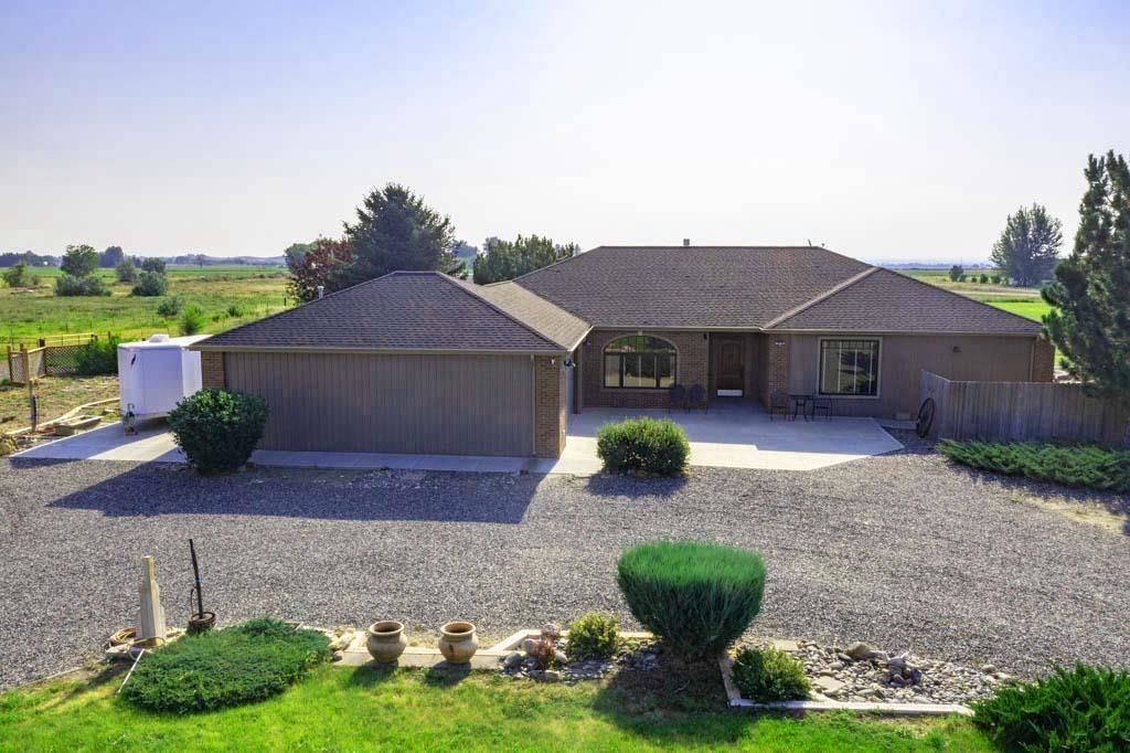 1035 Road 8 1/2, Powell, WY 82435 photo 5