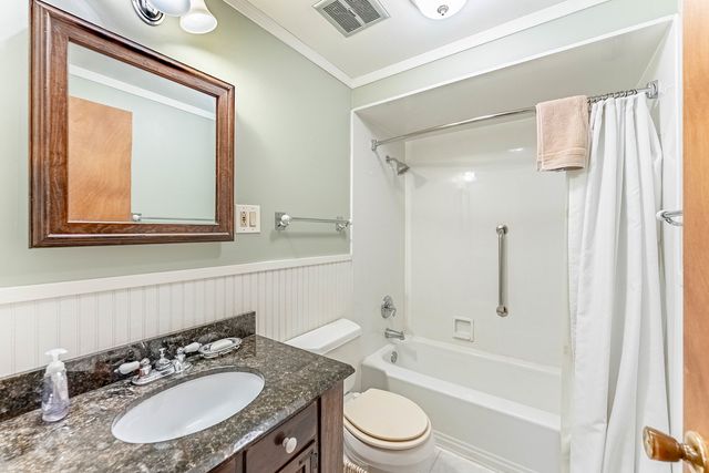 3S240 Burr Oak Drive, Glen Ellyn, IL 60137