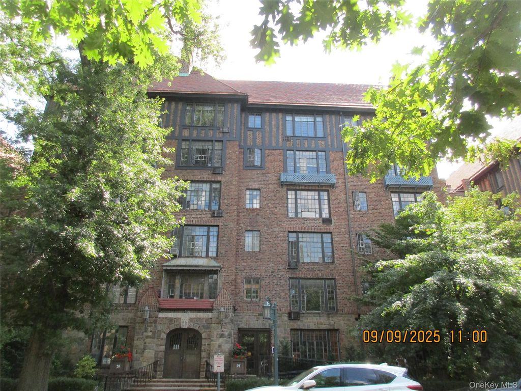 20 Continental Avenue 6L, Forest Hills, NY 11375