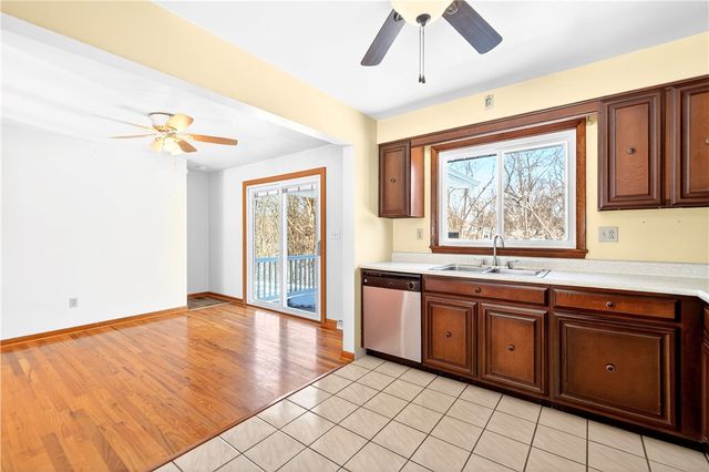 800 Parker Ave, Scottdale, PA 15683