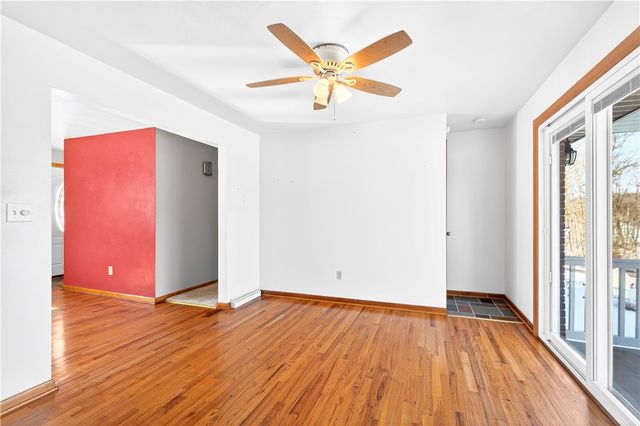 800 Parker Ave, Scottdale, PA 15683