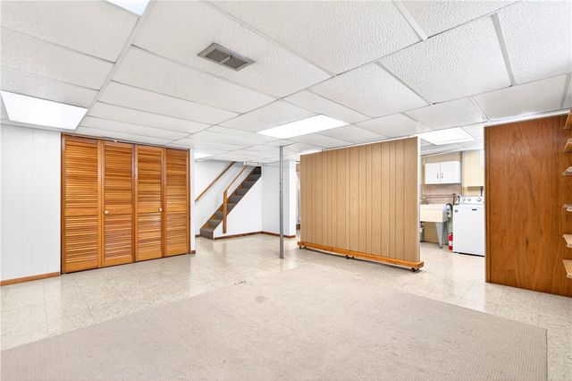 800 Parker Ave, Scottdale, PA 15683