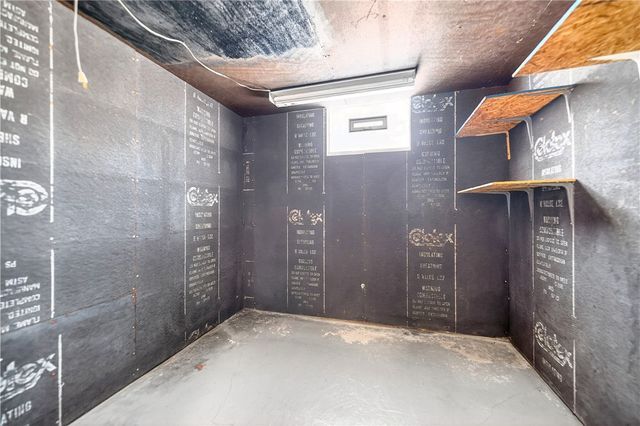 800 Parker Ave, Scottdale, PA 15683