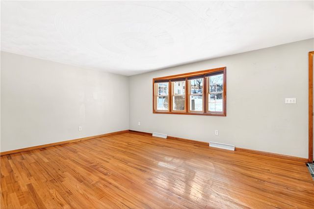 800 Parker Ave, Scottdale, PA 15683