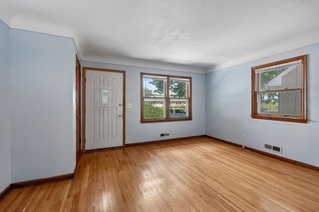 5542 28th Avenue South, Minneapolis, MN 55417