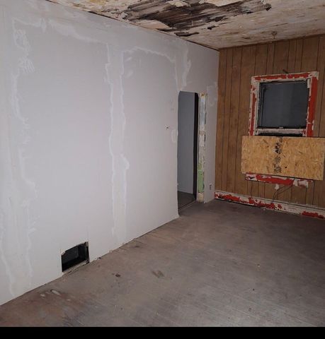 1295 W 16th Avenue, Gary, IN 46407