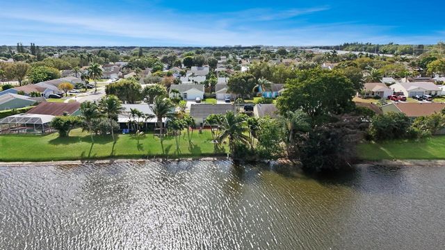 7903 Burlwood Lane, Lake Worth, FL 33467