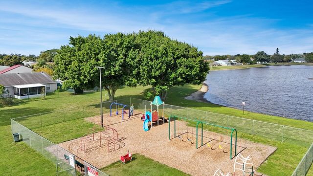 7903 Burlwood Lane, Lake Worth, FL 33467