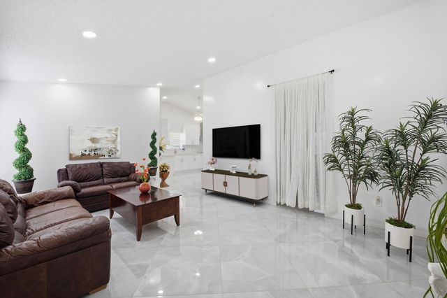 7903 Burlwood Lane, Lake Worth, FL 33467