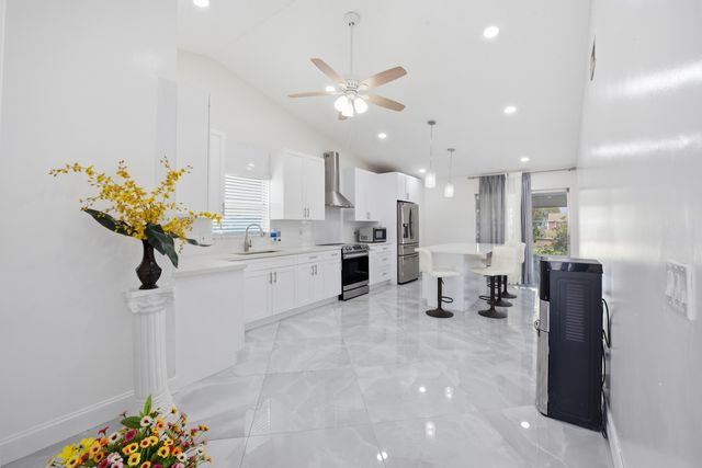 7903 Burlwood Lane, Lake Worth, FL 33467