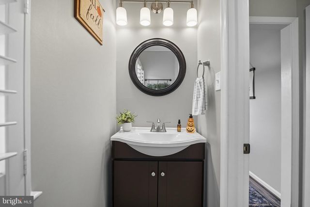 9105 EWELL ST, Manassas, VA 20110