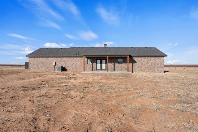 16706 N County Road 1200, Shallowater, TX 79363