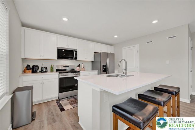 264 Winding Road, Forks Twp, PA 18040