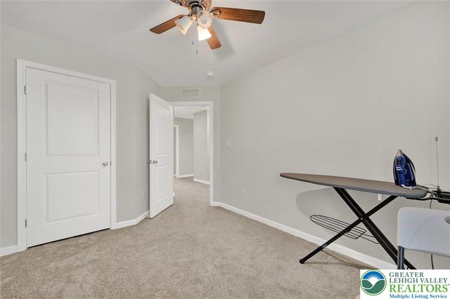 264 Winding Road, Forks Twp, PA 18040