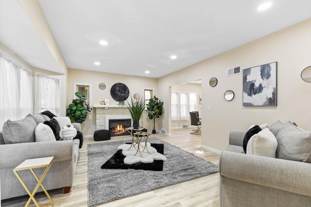 3833 S Austin STREET, Milwaukee, WI 53207