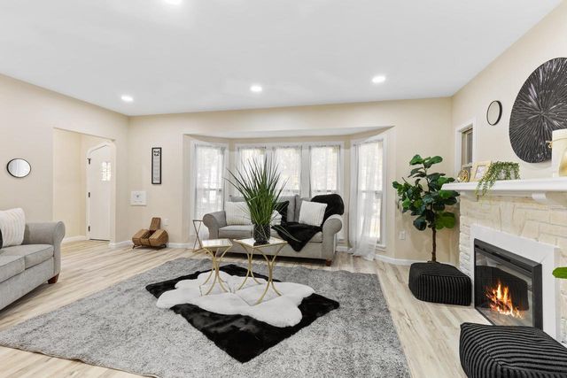 3833 S Austin STREET, Milwaukee, WI 53207